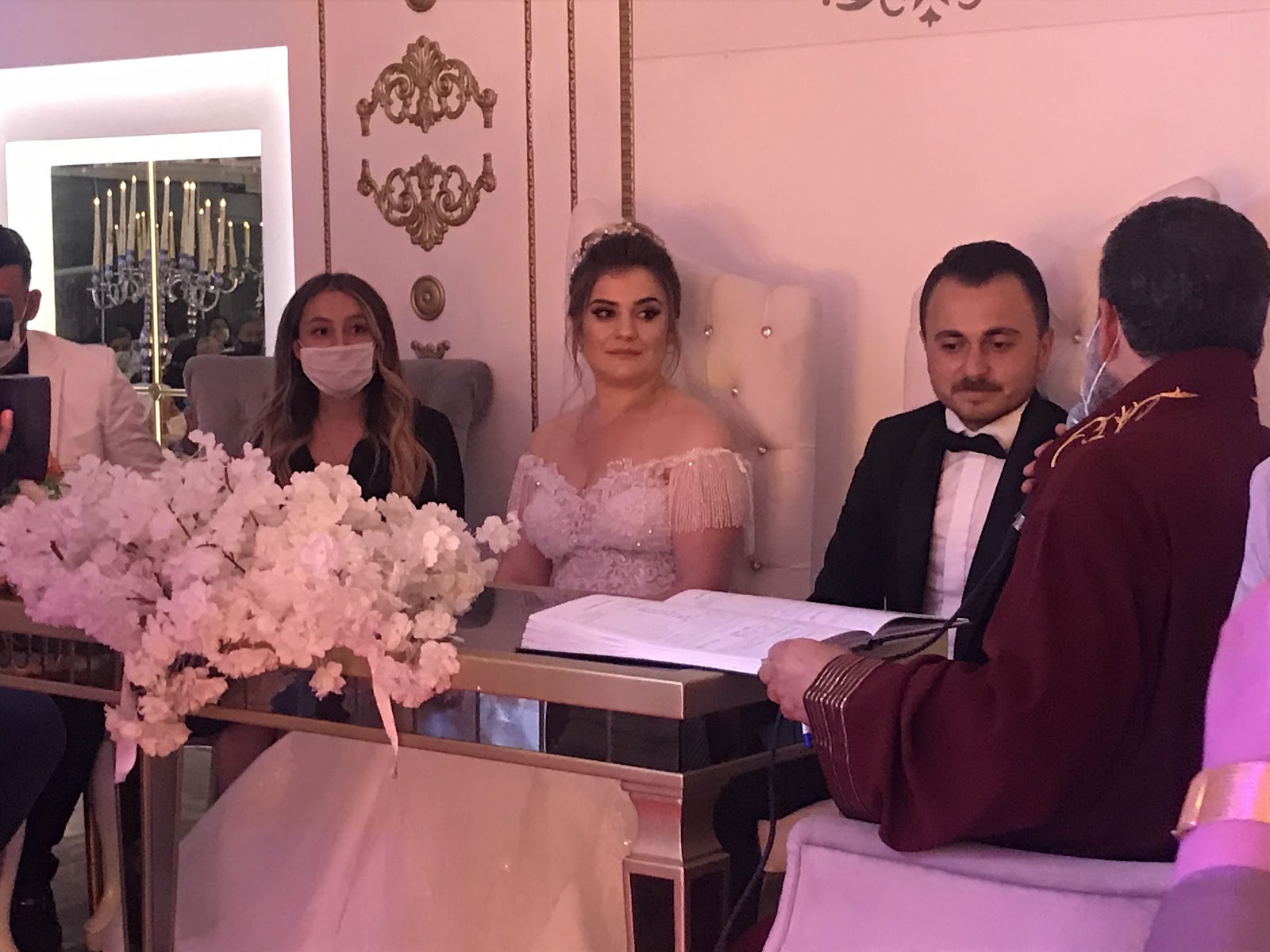 HANZADE KINA ve BALO SALONU